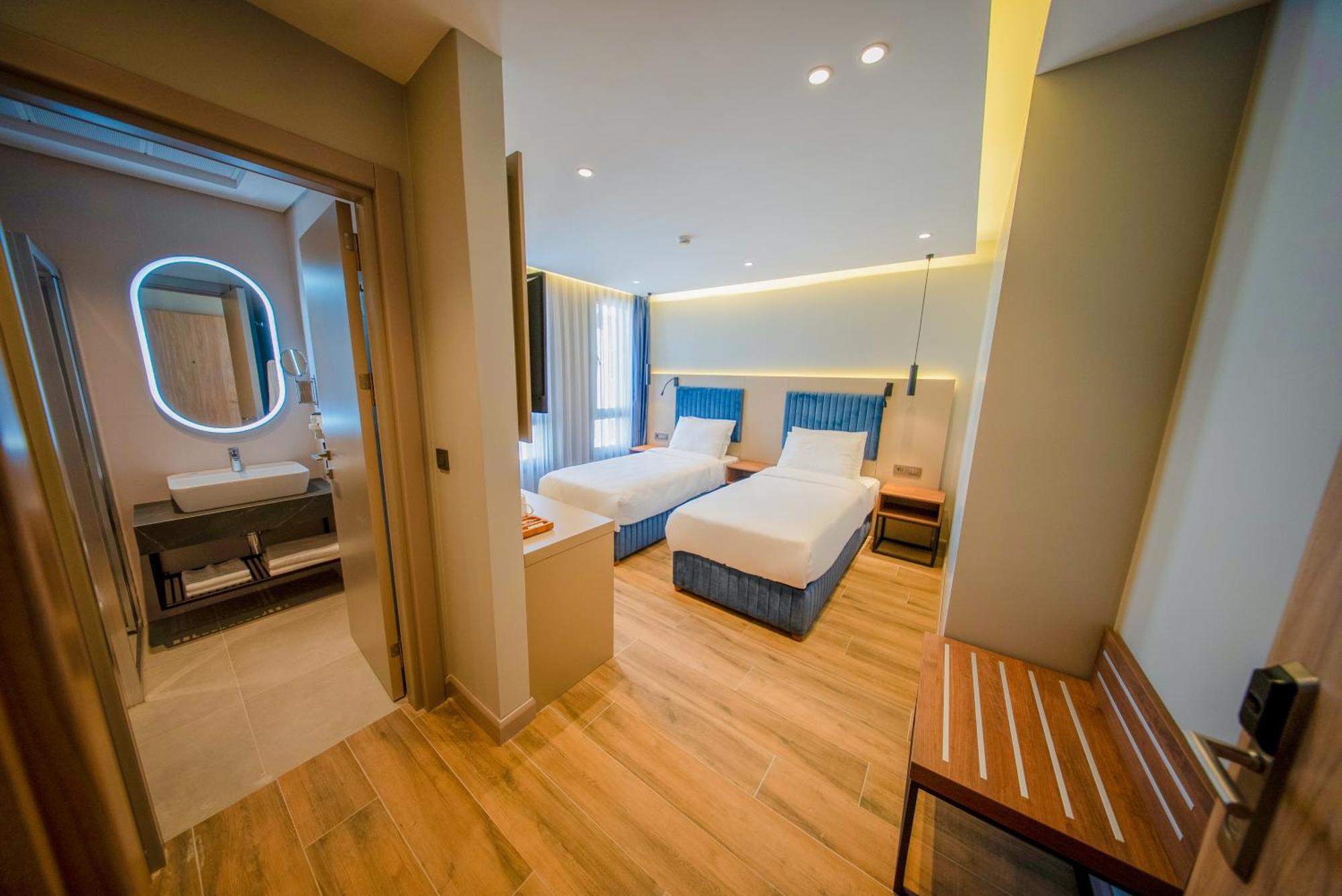The Palm Bosphorus Hotel Istambul Exterior foto